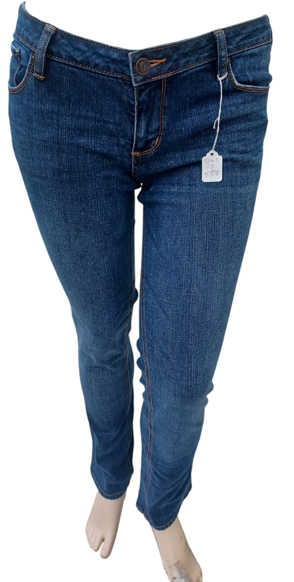 59762...PRE-OWNED.....Bullhead Straight Leg Jeans Size 13