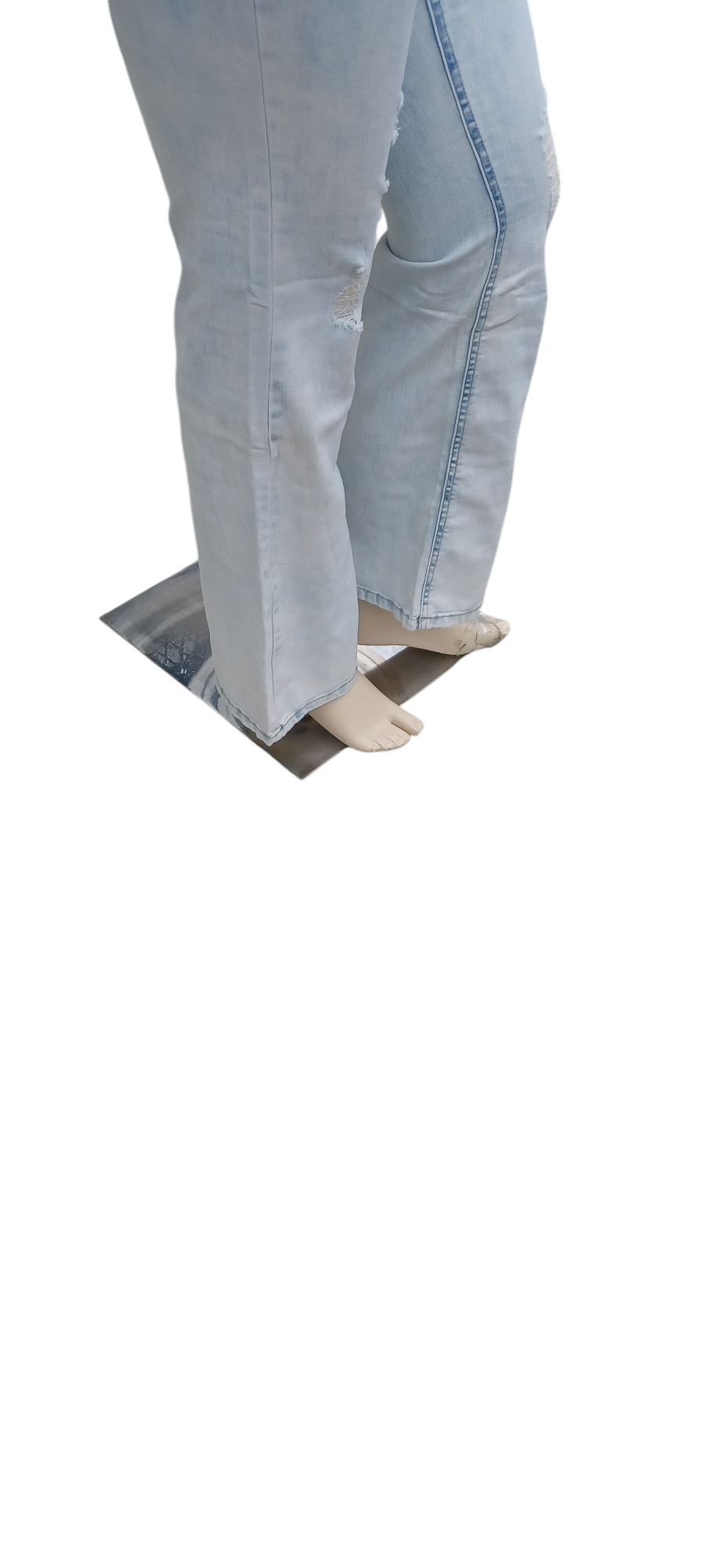 Sku 593036.....NWT Indigo Rein Curvy Fit Distressed Flare Jeans Size 9, W28 L32- 1/2