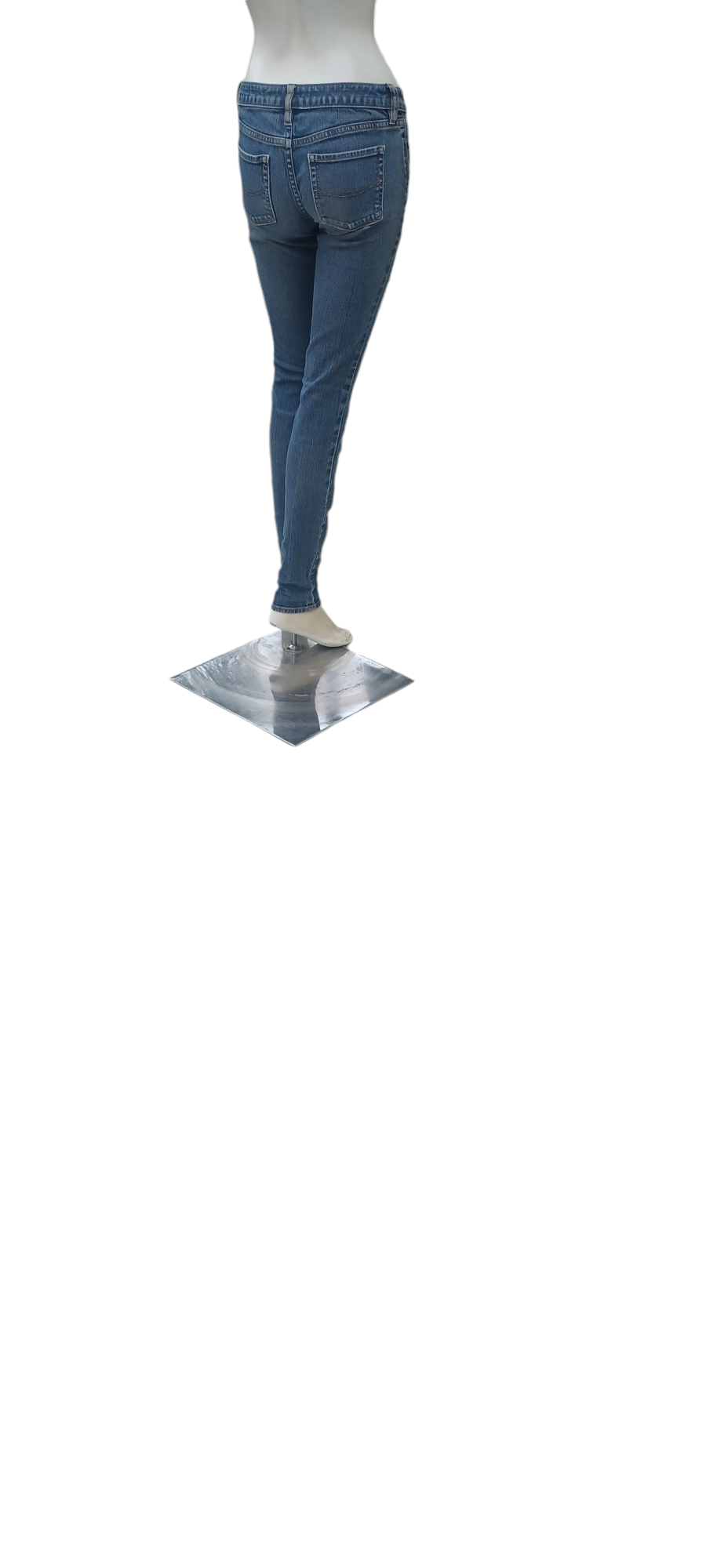 Sku 10422 PRE-OWNED.....Bullhead Skinny Jeans Size 3L
