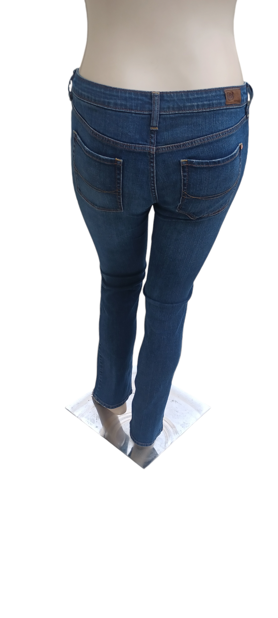 59762...PRE-OWNED.....Bullhead Straight Leg Jeans Size 13
