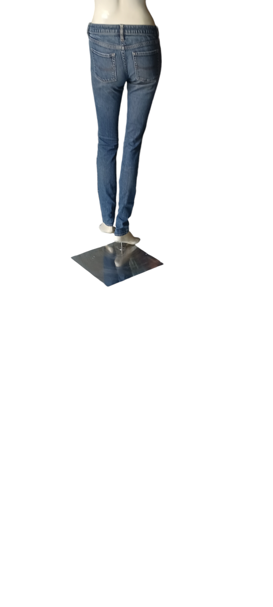 Sku 10422 PRE-OWNED.....Bullhead Skinny Jeans Size 3L