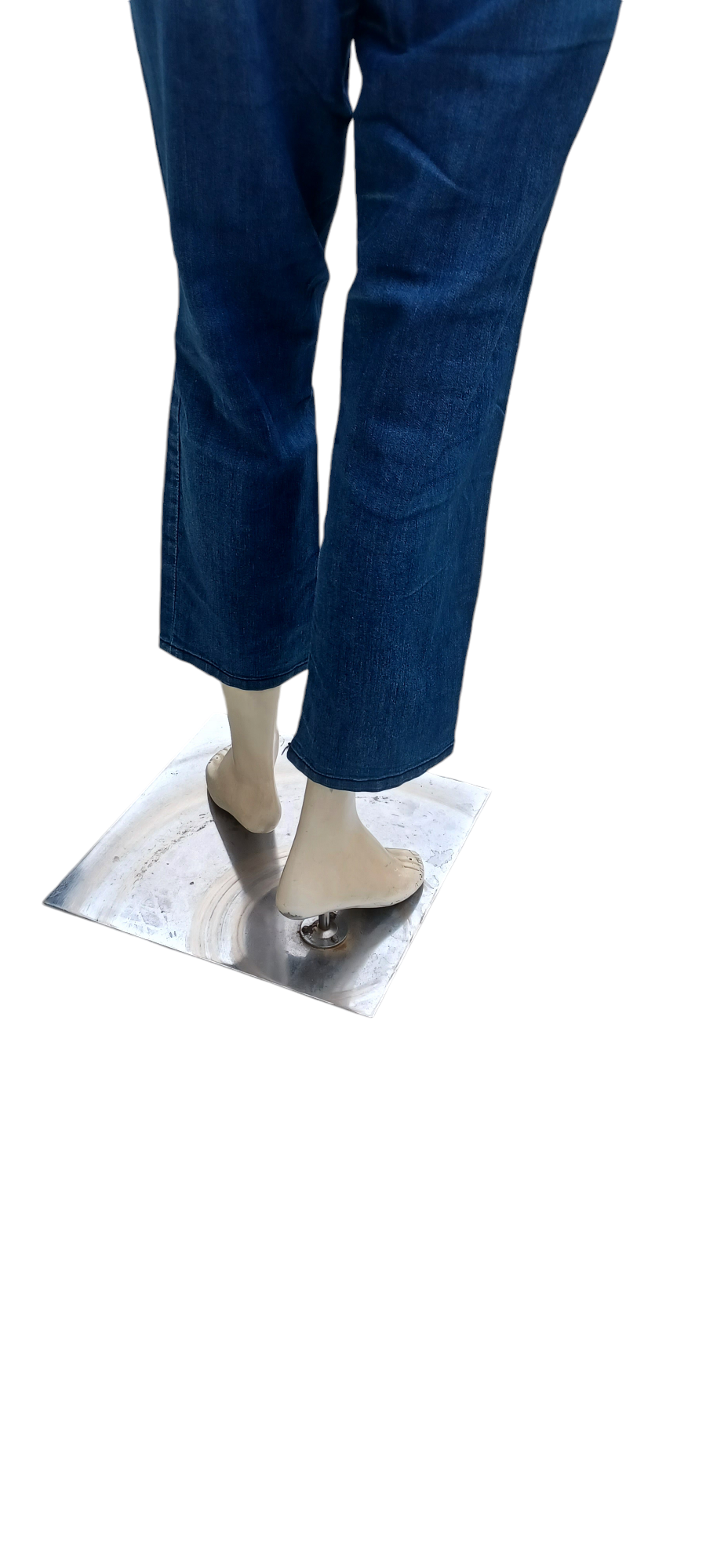 Sku 52687 PRE-OWNED....Jolt Straight Leg Jeans Size 7