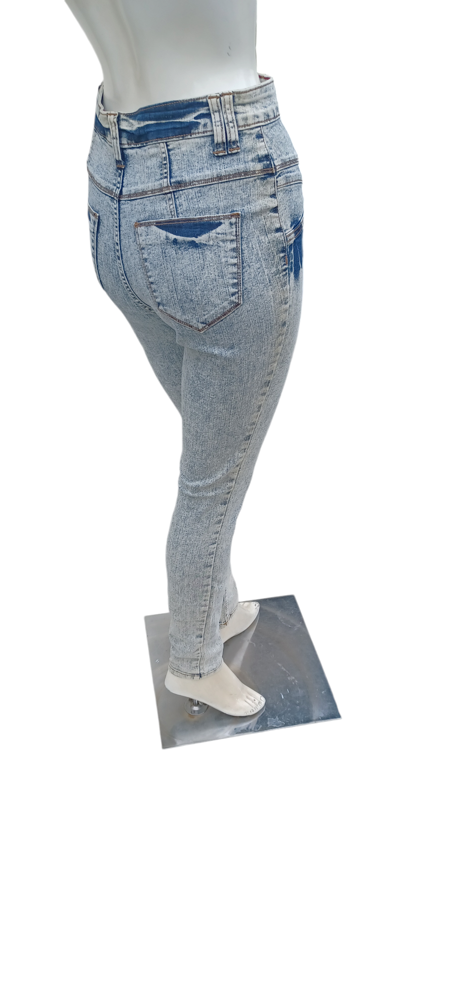 Sku 43397 PRE-OWNED....Cello Skinny Jeans Size 3
