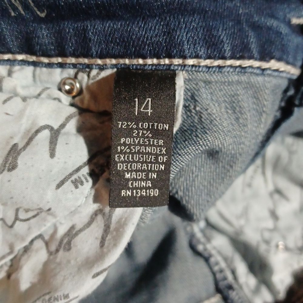 910138...INC Straight leg Crop Jeans Size 14, W34" 23"Inseam 9"Rise