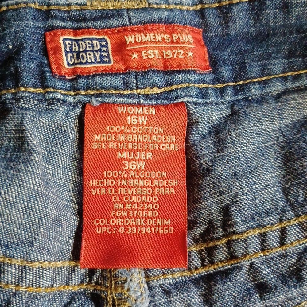 672144....Faded Glory Crop Jeans Size 16W, 20" Inseam