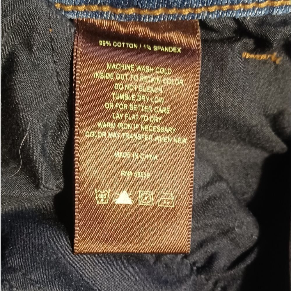 568521....Kut from the Kloth Deep Cuff Size 4, W28" 23"inseam 8"Rise