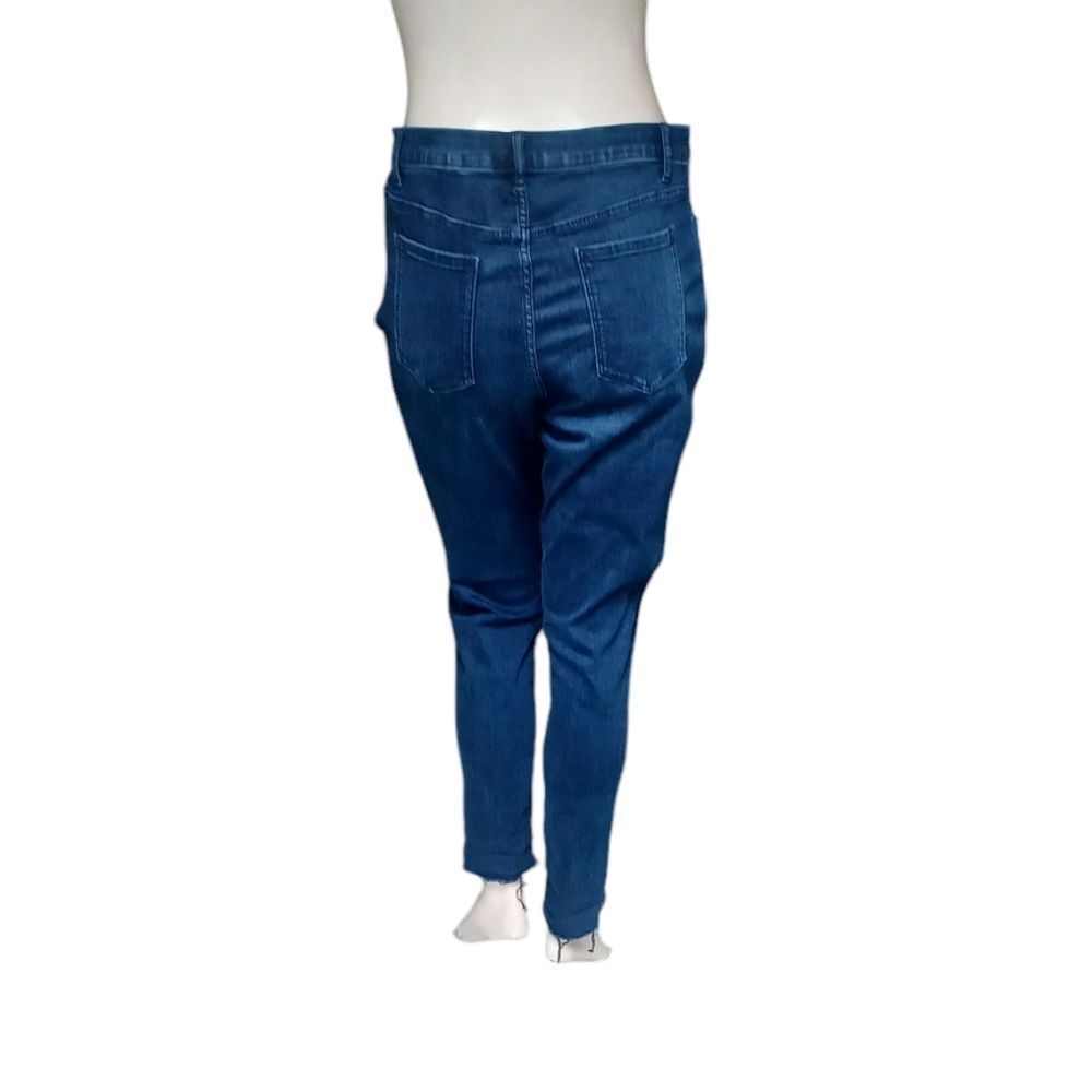8108....Simply Vera Skinny Jeans Size 18