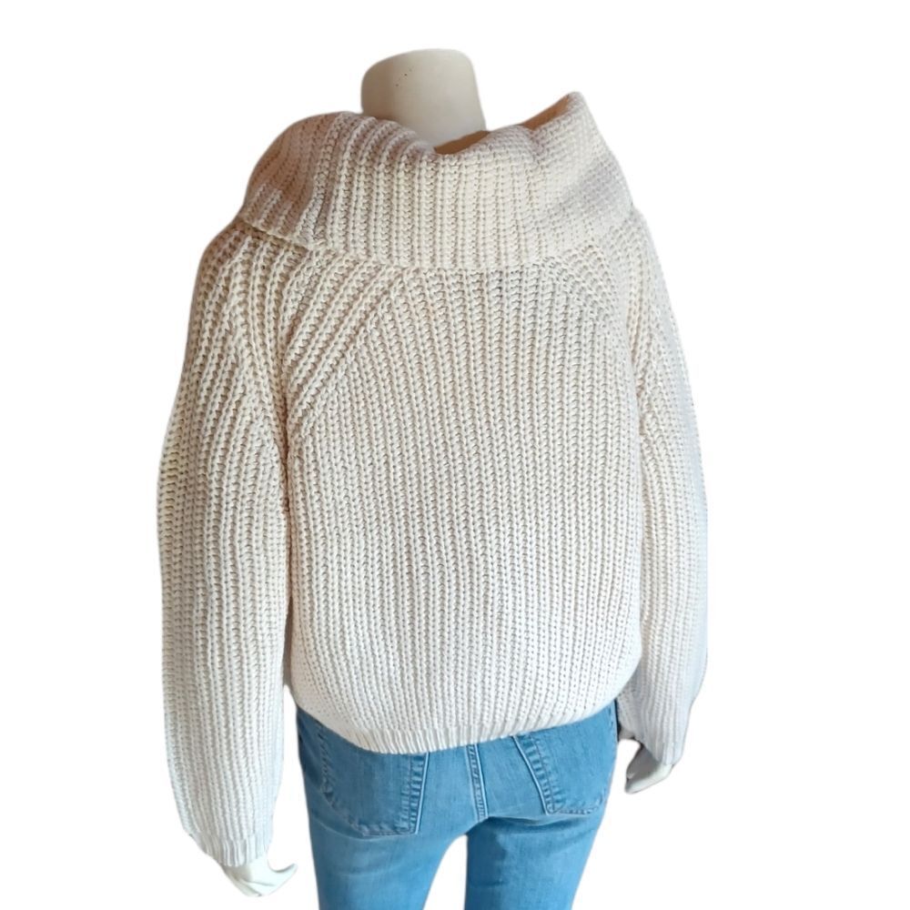 582414..Moon & Madison Juniors Acrylic Shaker Cowl