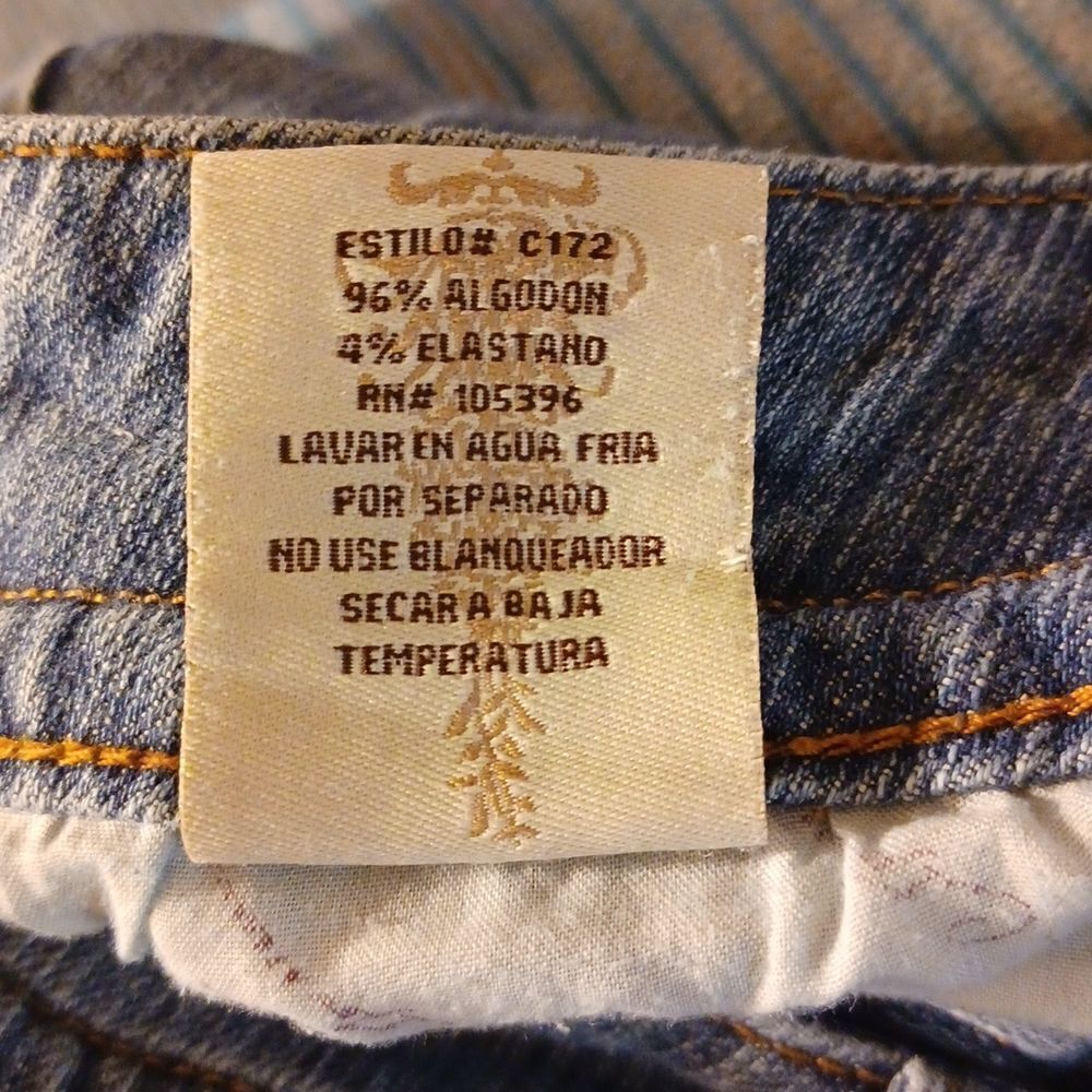 583826 Cest Toi Crop Jeans Size 32" Waist