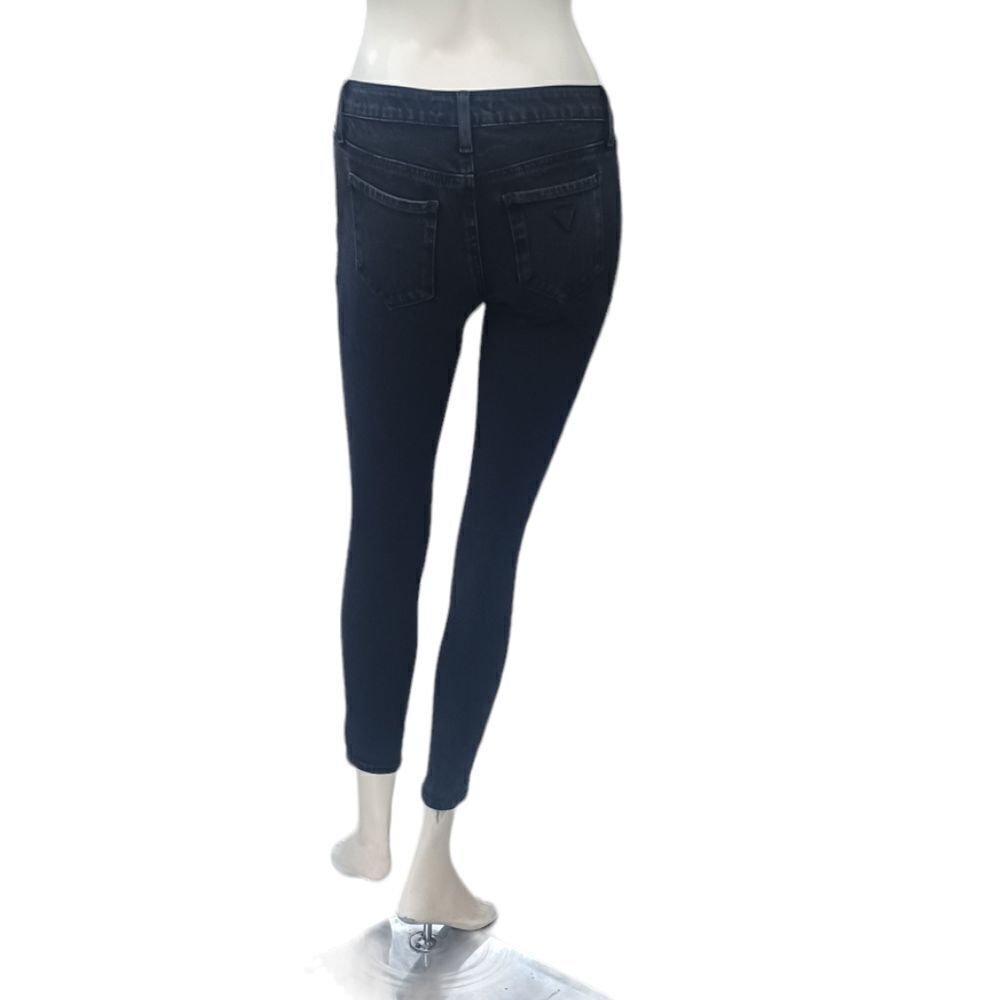 7002714.....Guess Skinny Jeans Size 25, 25"Inseam 6"Rise