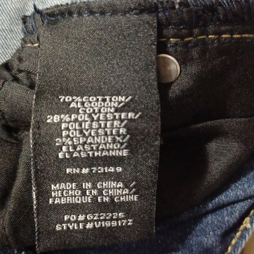 700174......Boom Boom Skinny Jeans Size 7/28, W24" 27"Inseam 9"Rise
