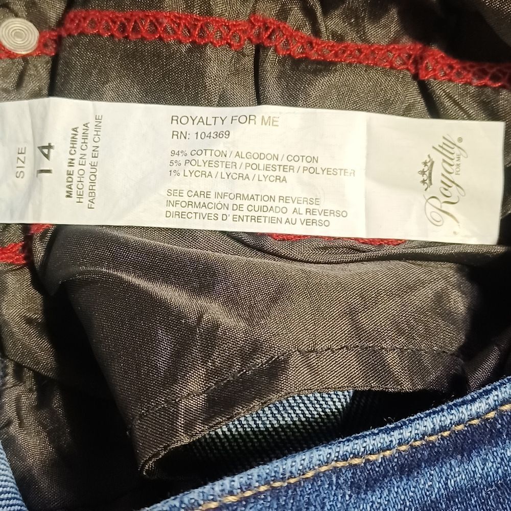 618318.....Royalty for me Straight Leg Jeans Size 14, W28" 28"Inseam 11"Rise