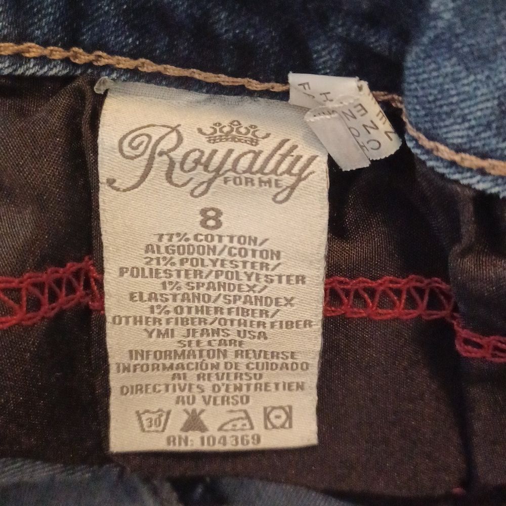 620130.....Royalty for me Ankle Crop Jeans Size 8, W28" 25"Inseam 9"Rise