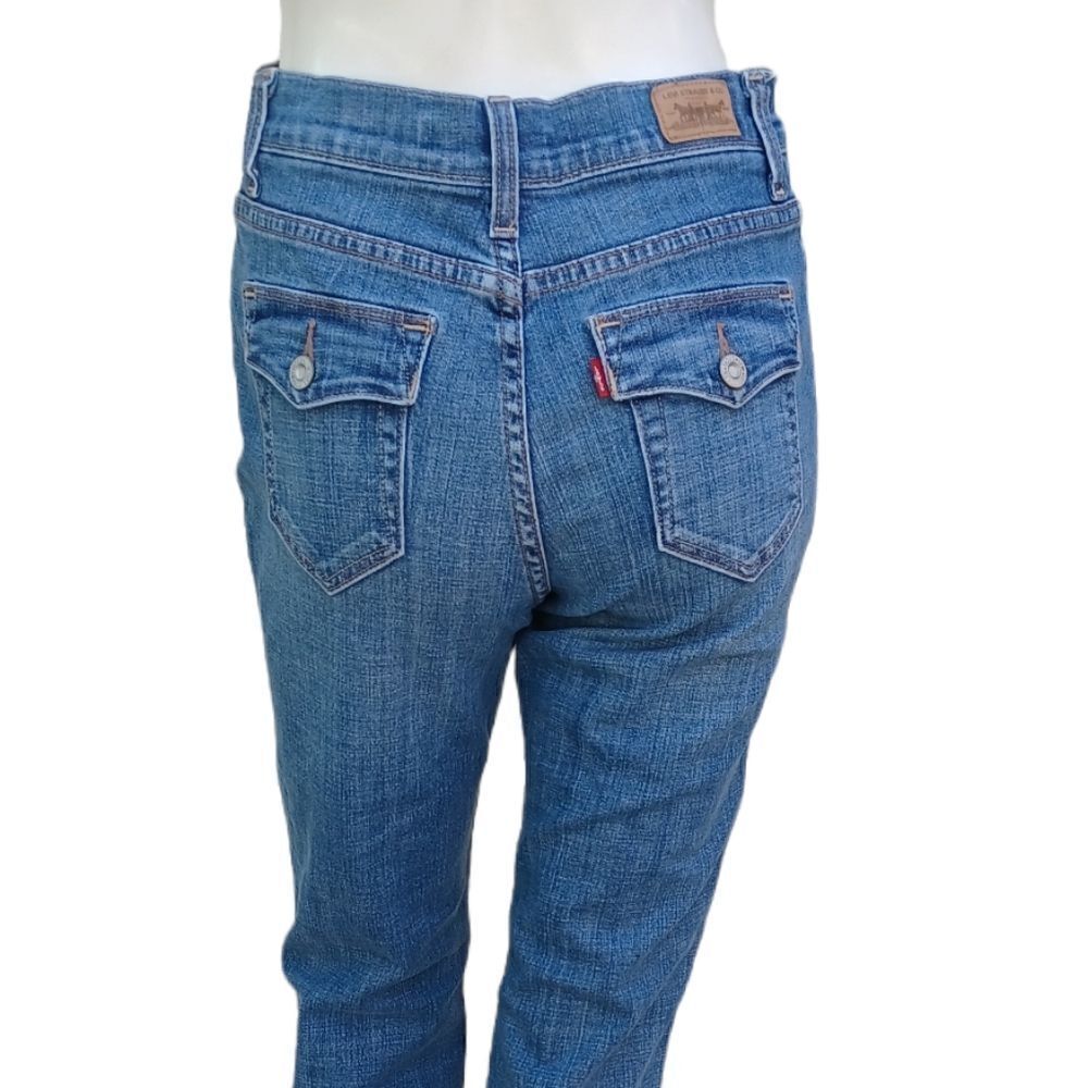 442615...Levis Perfectly Slimming Bootcut Size 6