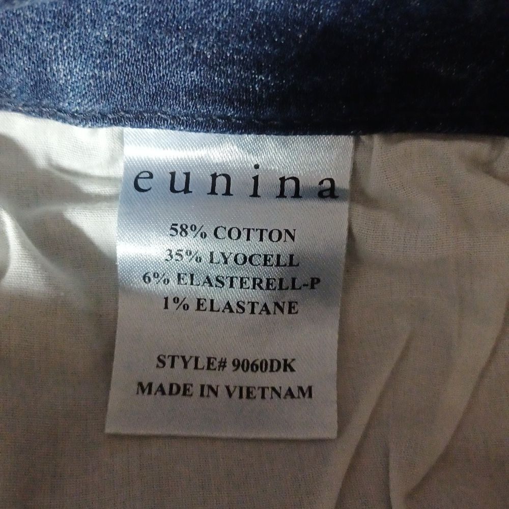 110542....Eunina Greta Mid-Rise Skinny Jeans Size 7/28R, W29" 25"Inseam 9"Rise