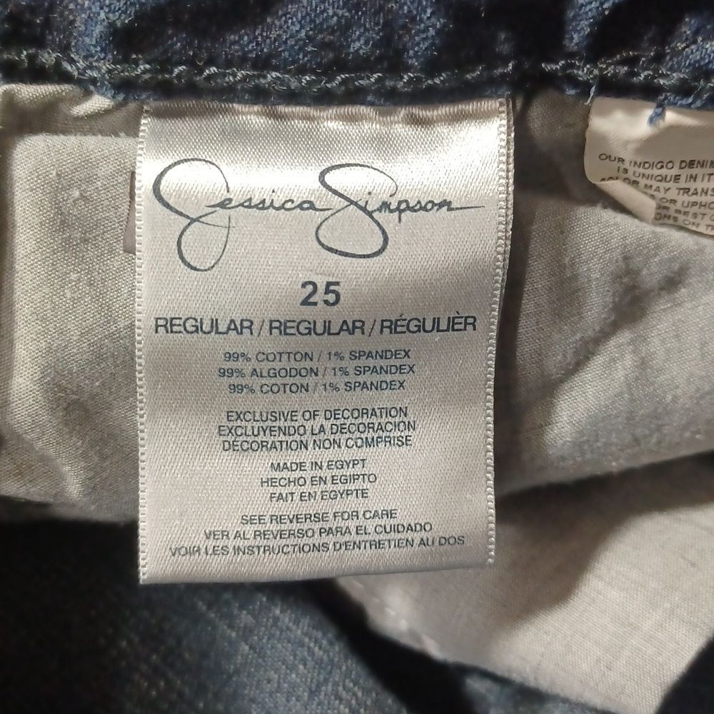 502117.....Jessica Simpson Size 25R, 16"Inseam 6"Rise