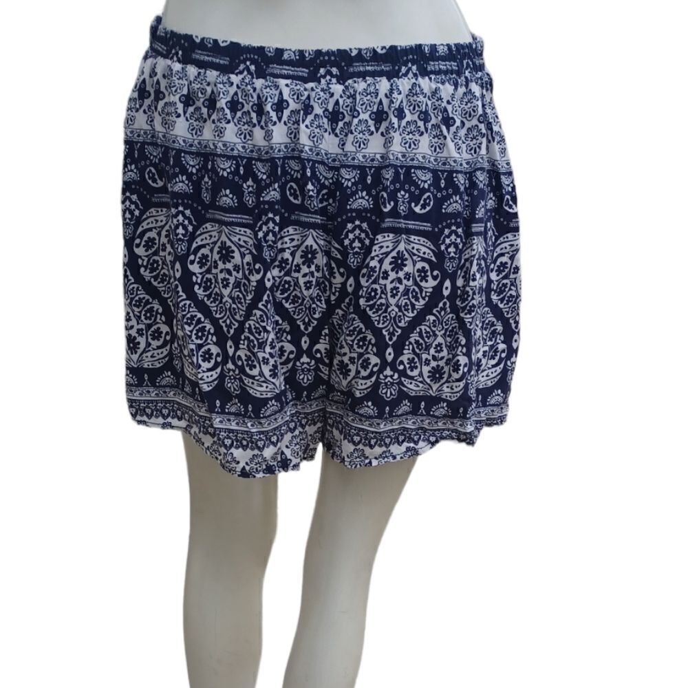 657834...Mudd Floral & Paisley Print Pull-On Shorts Size L
