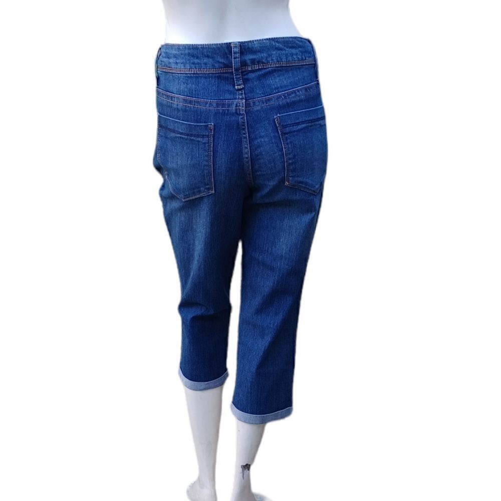 43628...Faded Glory Crop Jeans Size 10