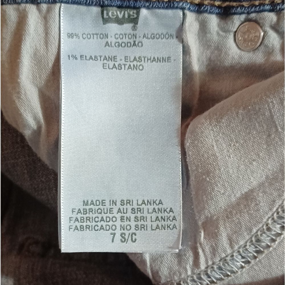 700421.....Levi's Superlow Straight leg Jeans 7 S/C