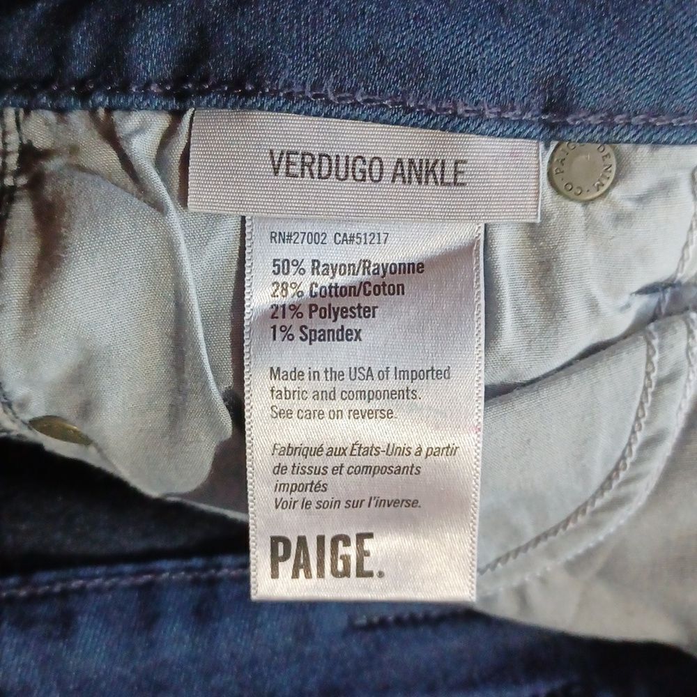 670544....Paige Skinny Jeans Size 25, 27" Inseam 7"Rise