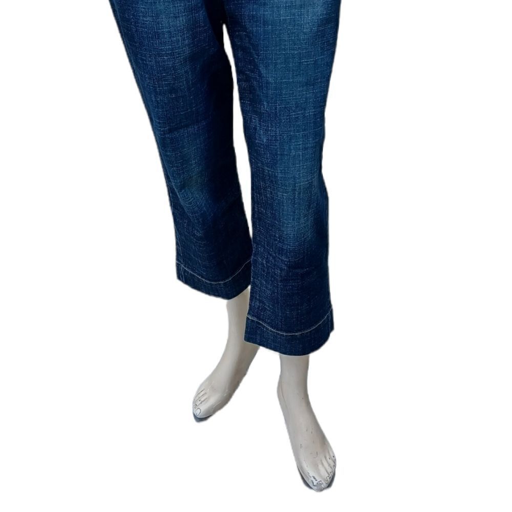 432410..Tommy Hilfiger Crop Jeans Size 6, W30" 23"Inseam 9"Rise