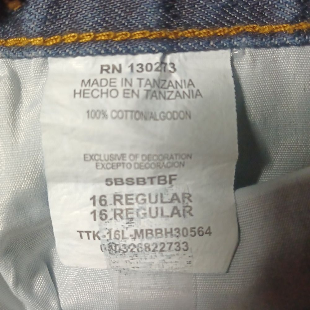 519019......Wrangler Straight leg Jeans Size 16 Juniors