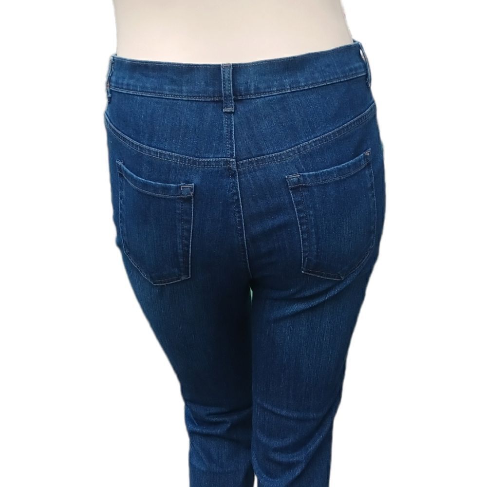 50155...Style &Co. Straight leg Jeans Size 14PS