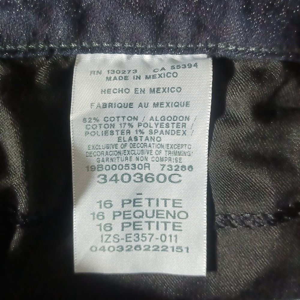 534728...Lee Straight Leg Jeans Size 16P W34" 28"Inseam 11"Rise