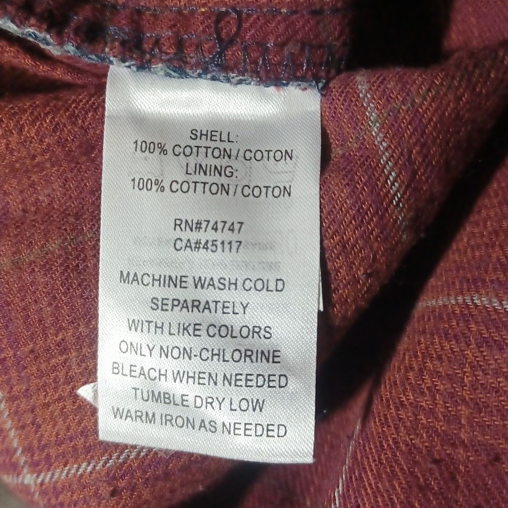 447710...Natural Reflections Straight leg Size 6. W28" 30"Inseam 10"Rise