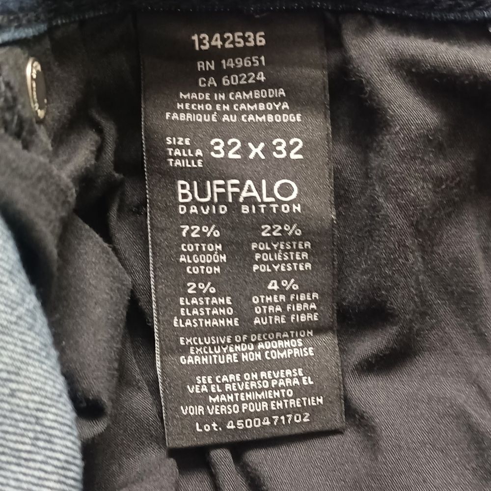691147....Buffalo David Straight leg Jeans 32X32