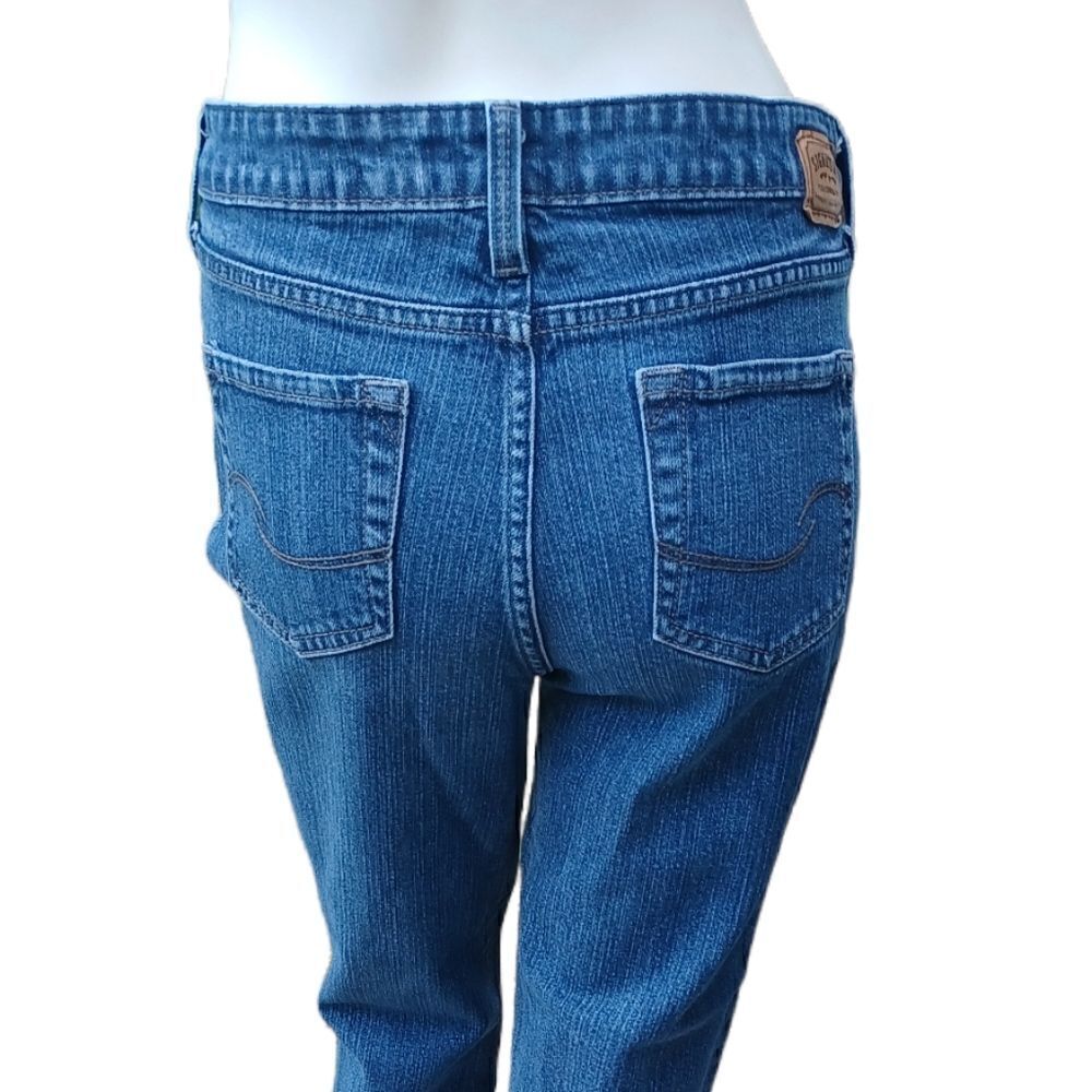 101414....Levis Ankle Crop Jeans Size Misses 12 Short