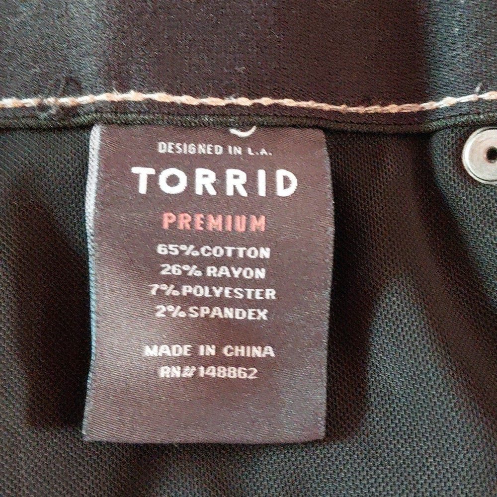 90011....Torrid Premium Skinny Jeans Size 34" Waist, 25" Inseam, 10" Rise