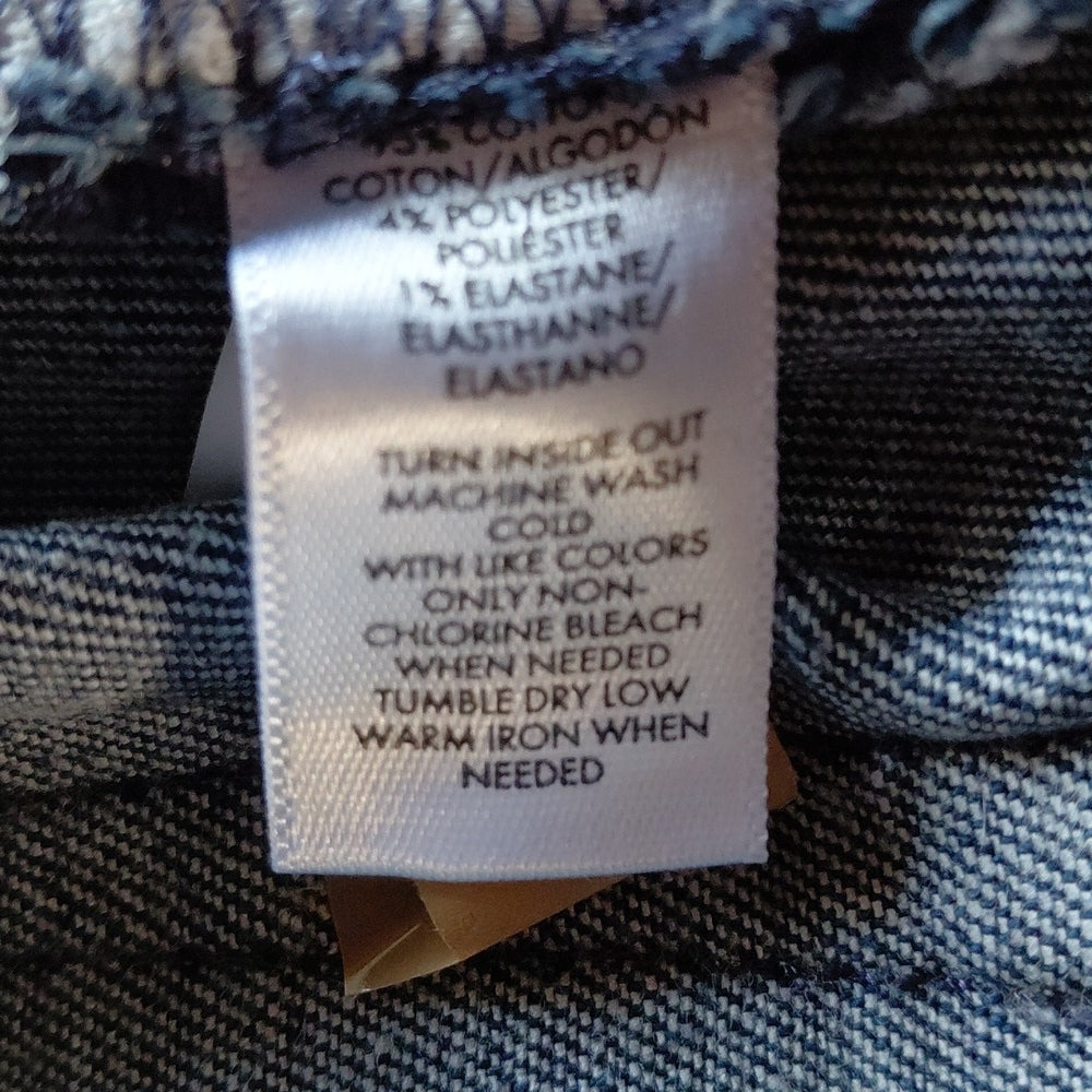 4194....Loft Bootcut Jeans Size 25/0, 28" Inseam 10" Rise