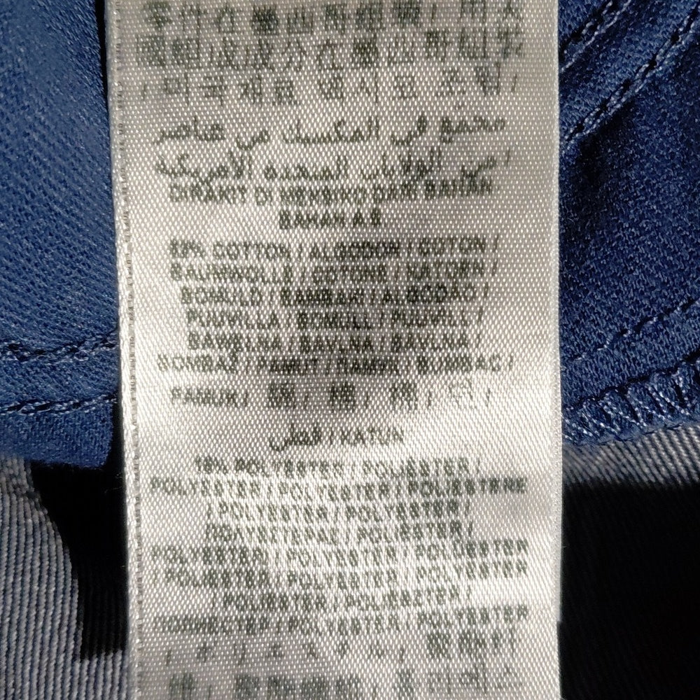 8112....Guess Jeans Petite Brittney Boot Size 28, 29"Inseam 8"Rise