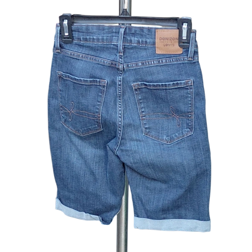 8246.....Denizen by Levi's Denim Jean Shorts Size 2 W26