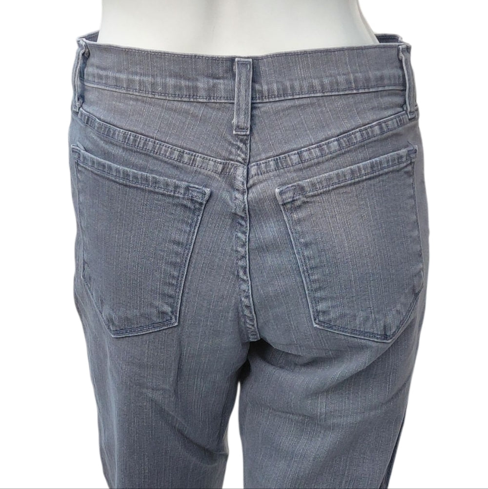4455....NYDJ Gray Ankle Crop Jeans Size 6