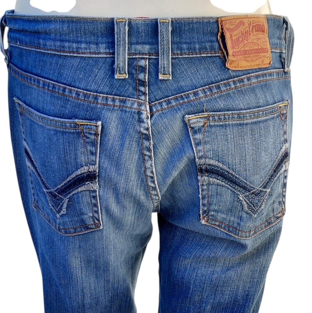7026A....Women's Lucky Brand Jeans Size 4/27