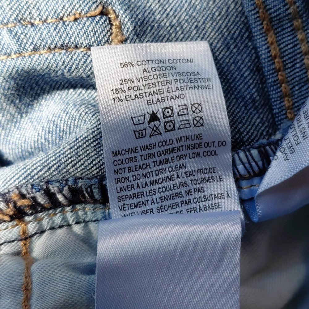 7052...Women's Lucky Brand Skinny Jeans Size 6/28A, 8 1/2" Rise