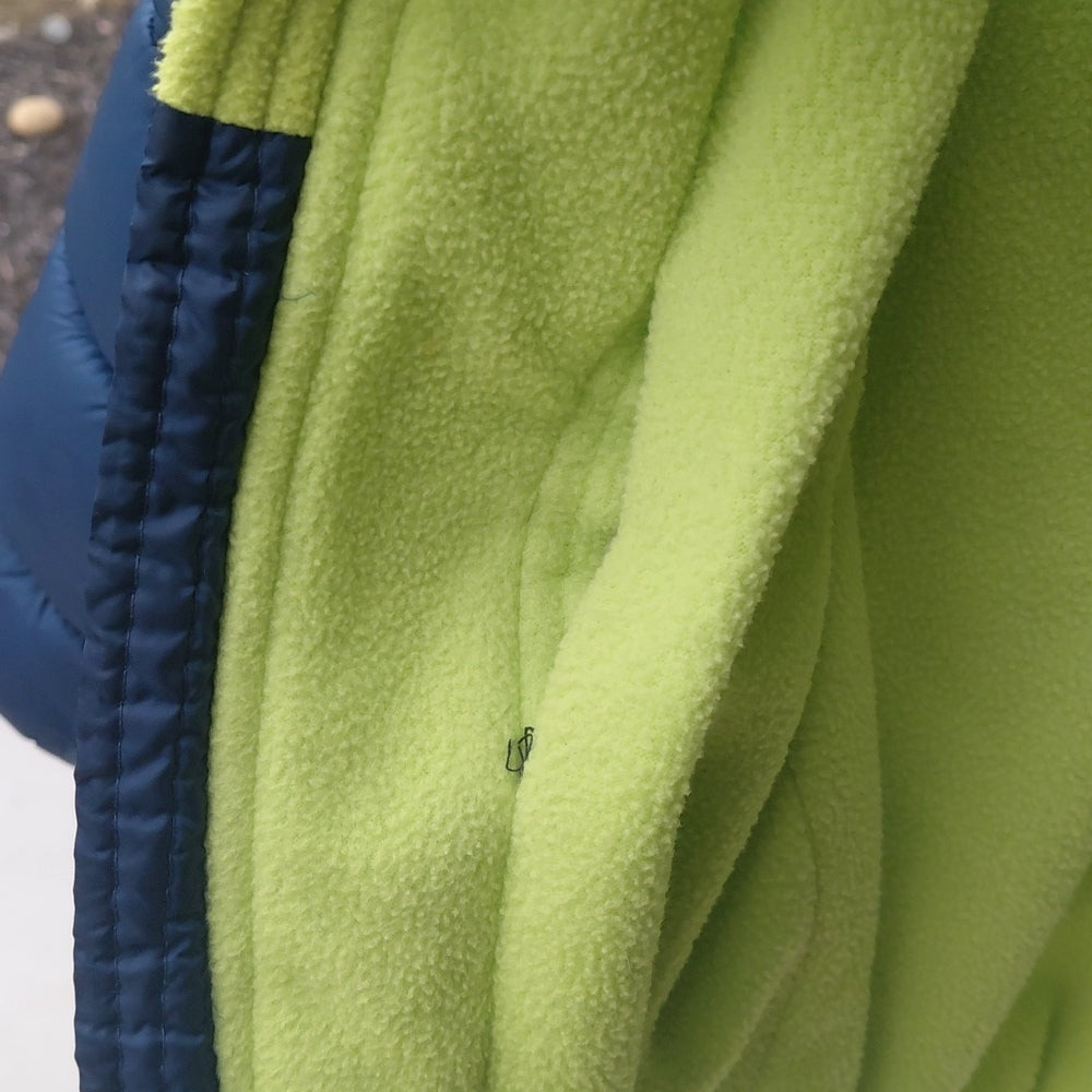 8007..Snozu Kids Blue and Green Puffer Fleece Jacket Size 4T