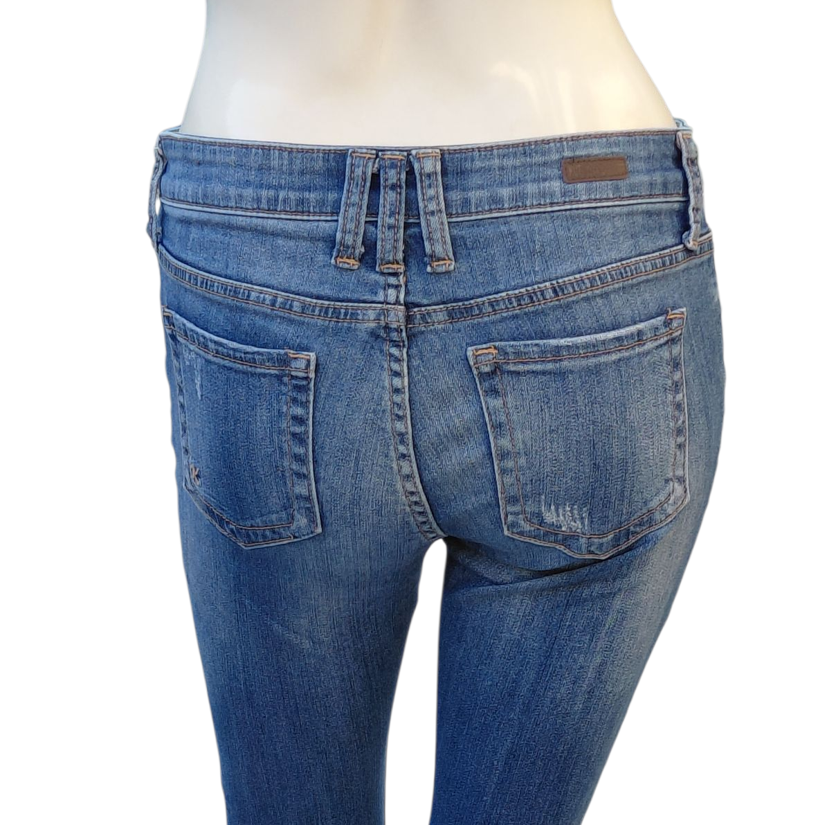 7004932.....Preowned Kut from the Kloth Boyfriend 0P, W28" 23"Inseam 8"Rise