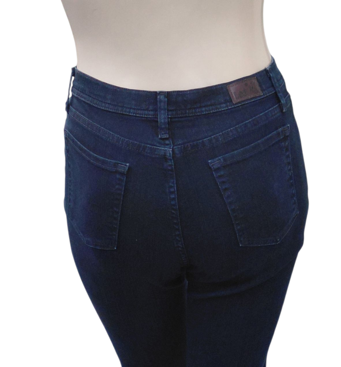 435713....Preowned Lee Straight leg Jeans Size 12 Short, W30" 28"Inseam 11"Rise