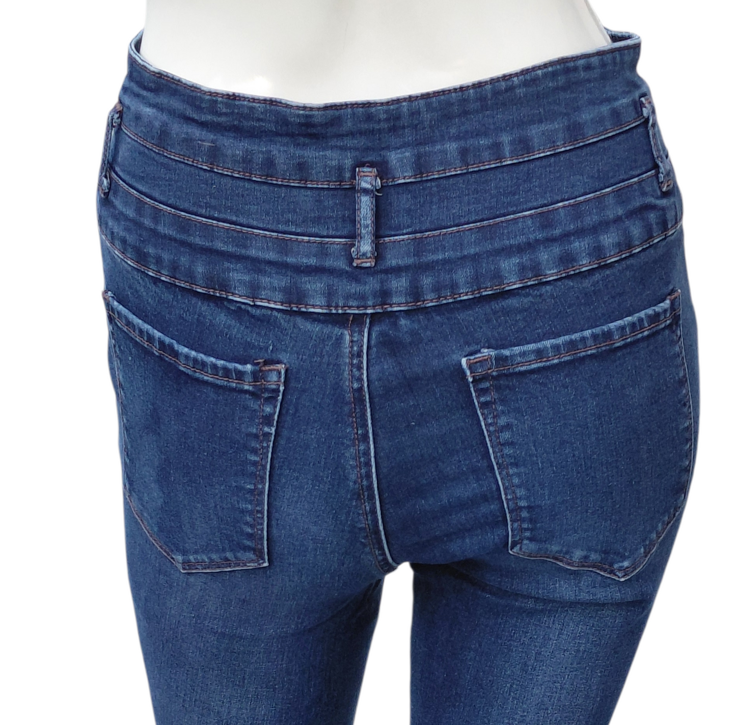 664142.....Refuge Skinny Jeans Size 6, W24" 27"Inseam 10"Rise