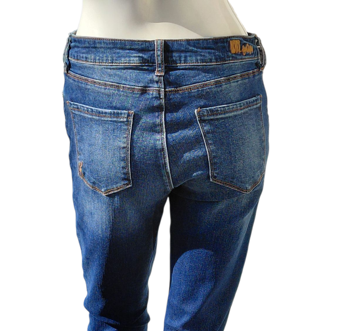 568421.....Preowned Kut from the Kloth Ankle Straight Size 4, W28" 26"Inseam 9"Rise