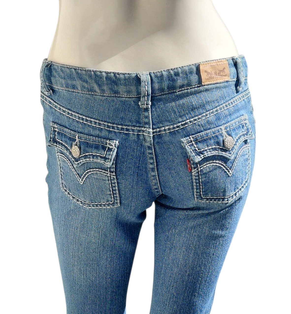 103415....PRE-OWNED......Levi Bootcut Jeans Size 16 Juniors