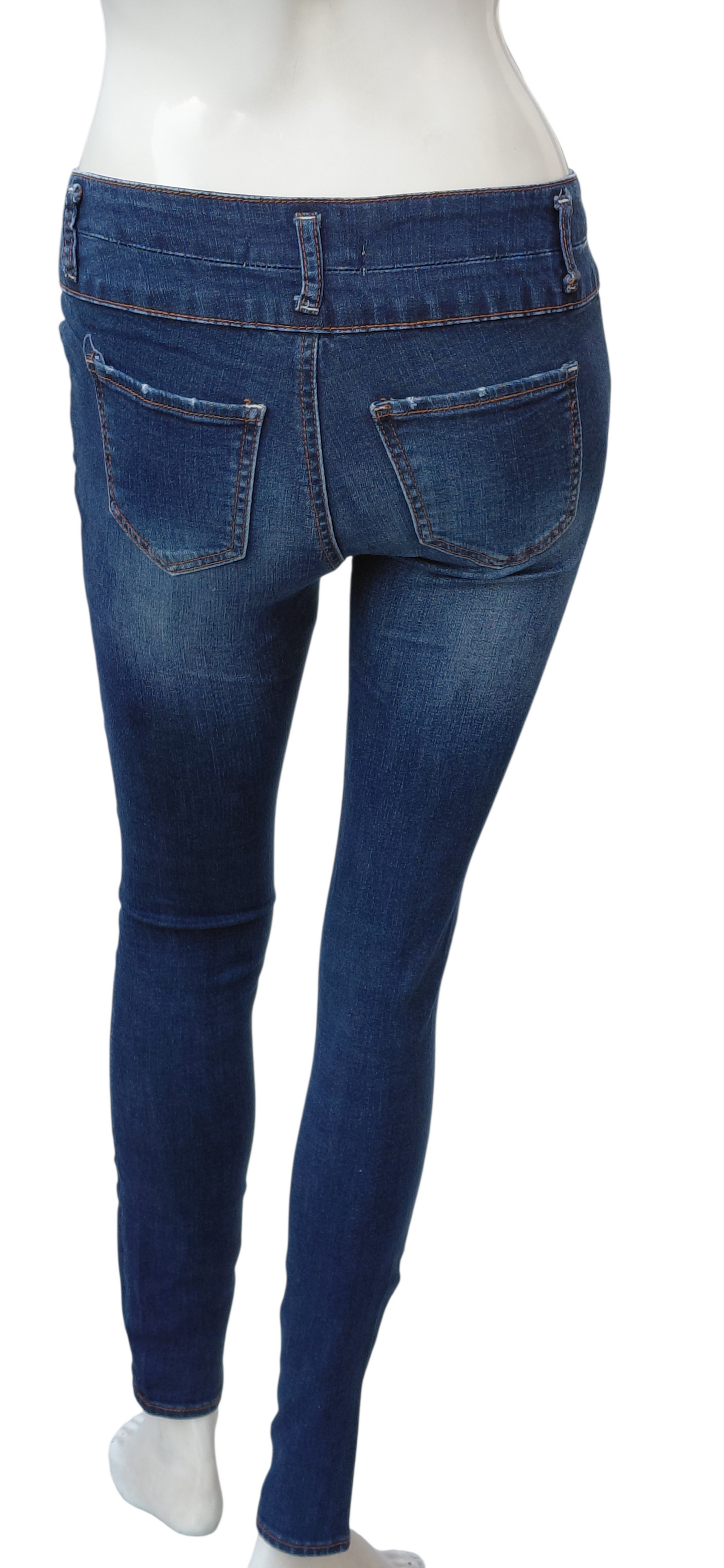 616812.....Refuge Skinny Jeans Size 0, W24" 28"Inseam 7"Rise