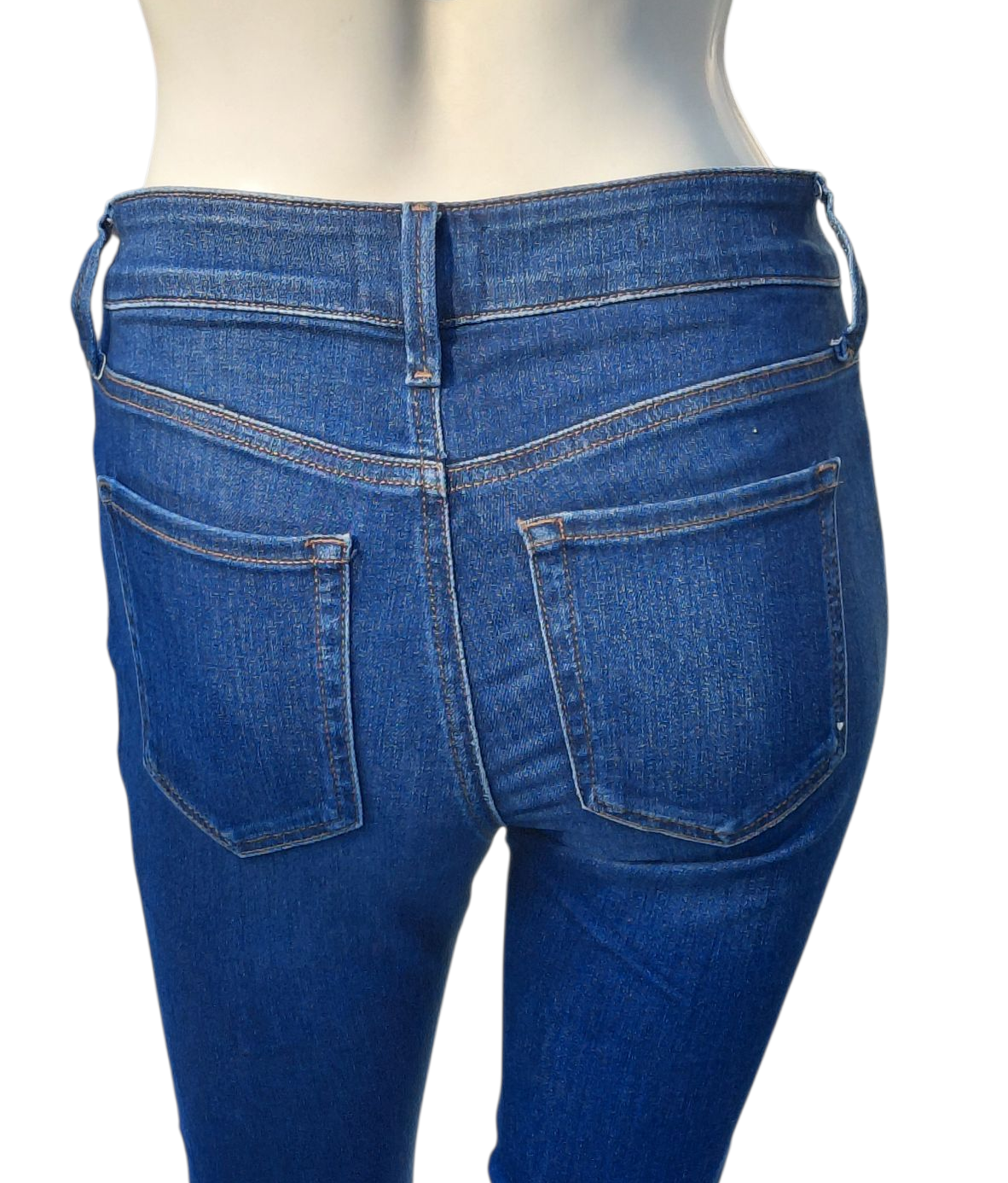 632024.....Preowned NYDJ Skinny Jeans Size 0P