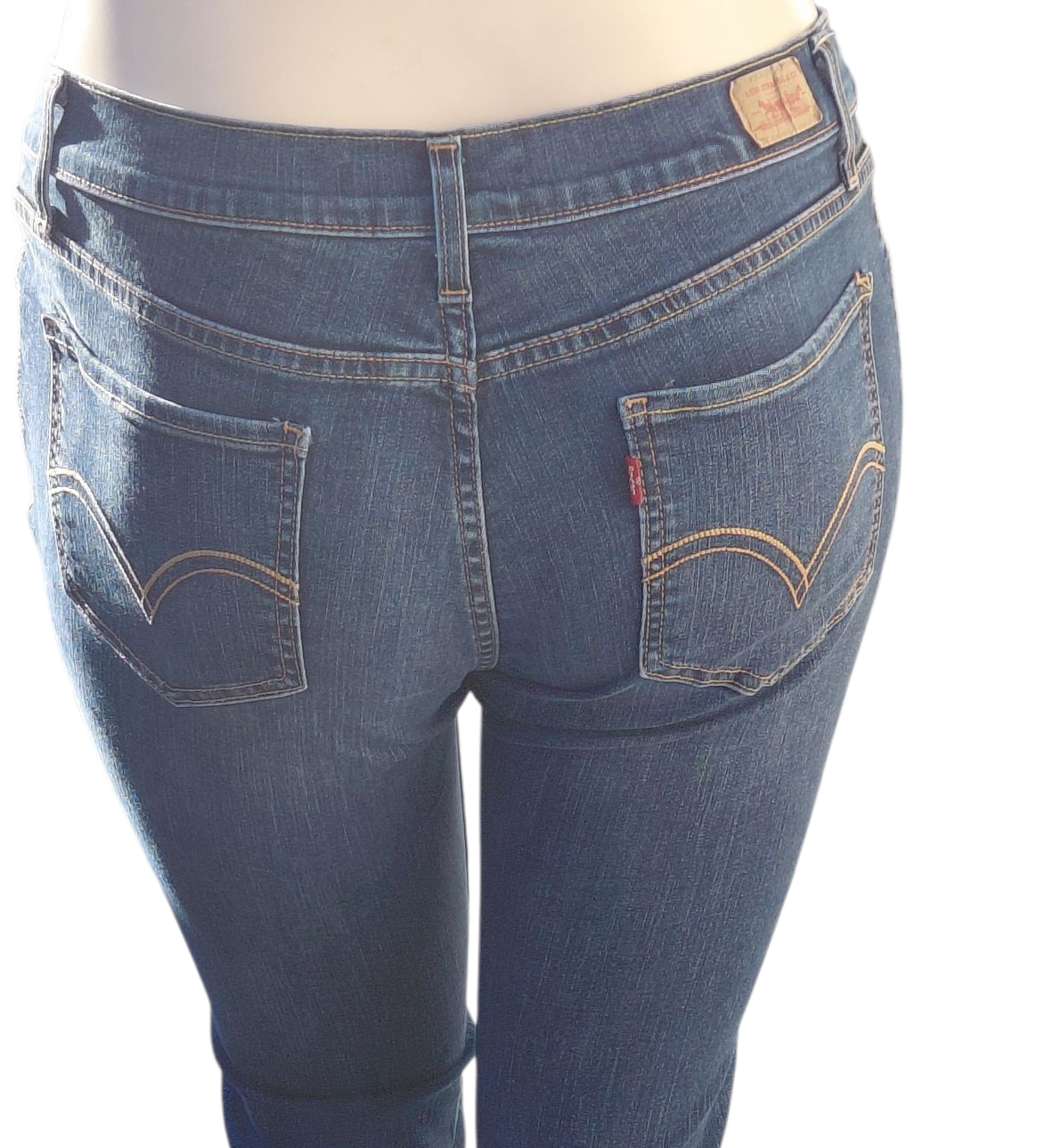 698620...Preowned Levi's too Superlow 524 Skinny Jeans Size 13M