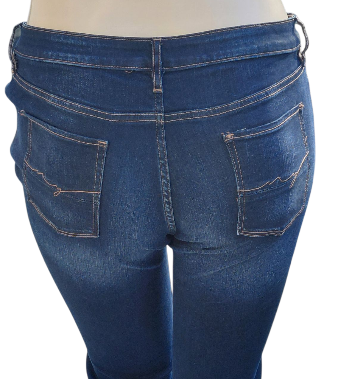 93318...Preowned Women's NY&C Bootcut Jeans Size 14 Petite