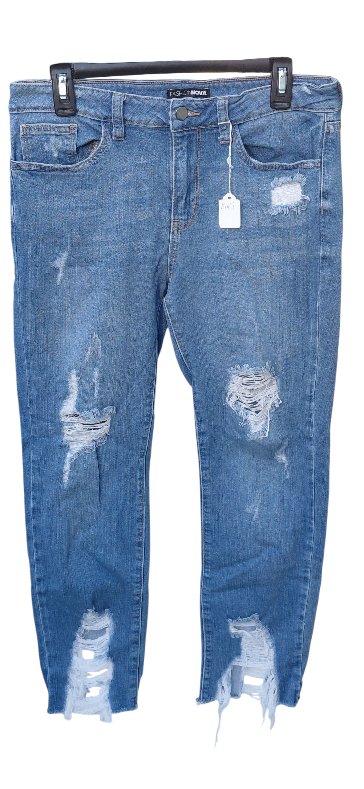 8107....Women's Preowned Fashion Nova Skinny Jeans Size 11, W28" 24"Inseam 10"Rise