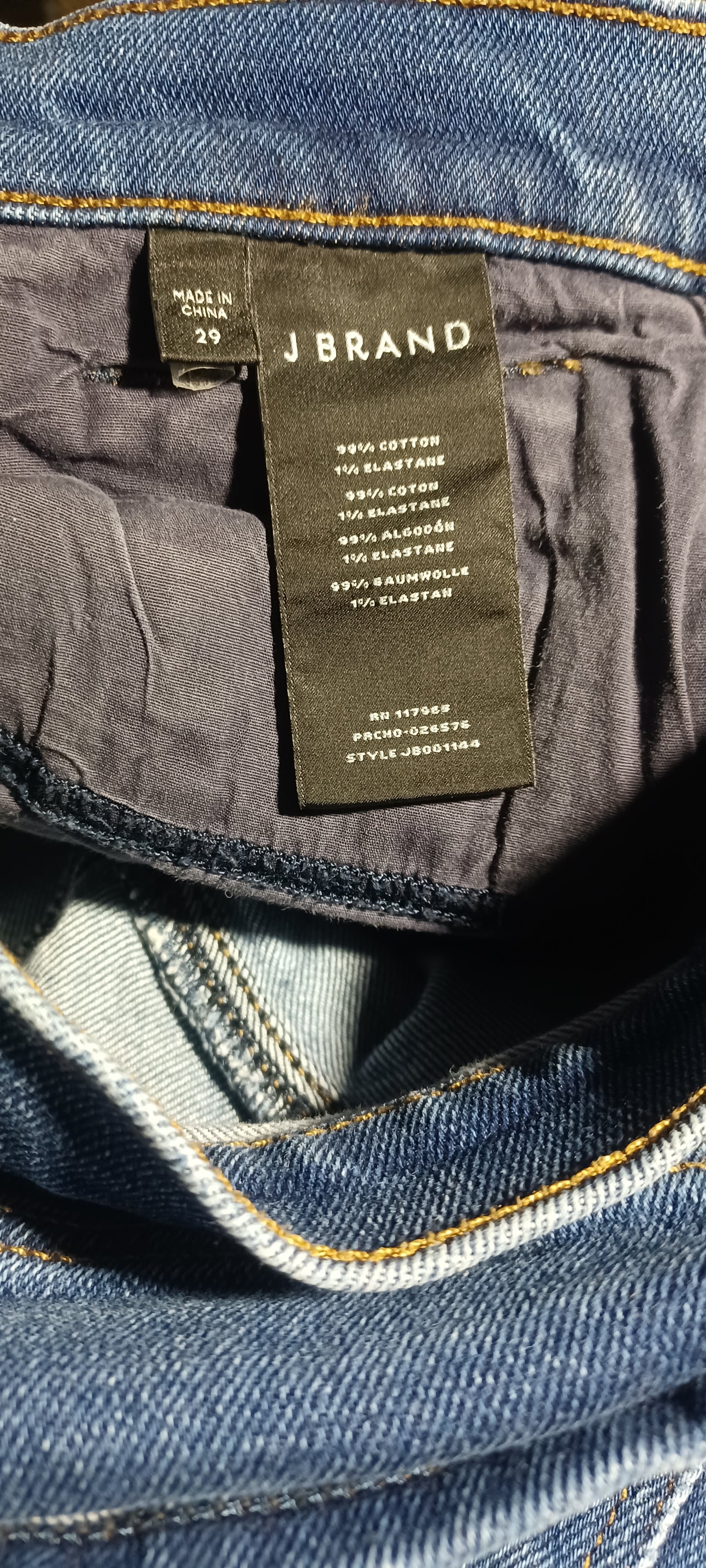 Sku 5719 Preowned J BRAND Straight leg Jeans Size 29